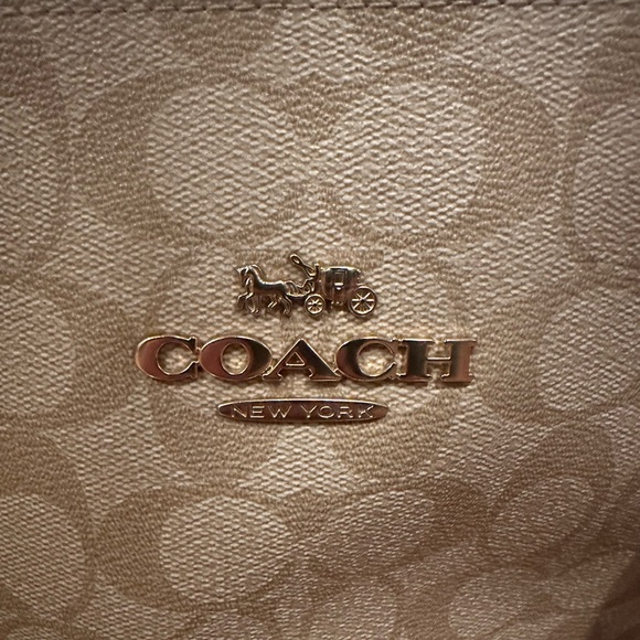 Coach Purse - Picture 2 of 7